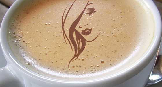 Il caffè nella cosmesi: consigli per una pelle perfetta